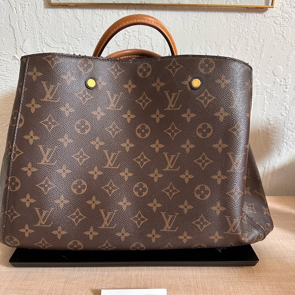 Authentic Louis Vuitton Montaigne GM